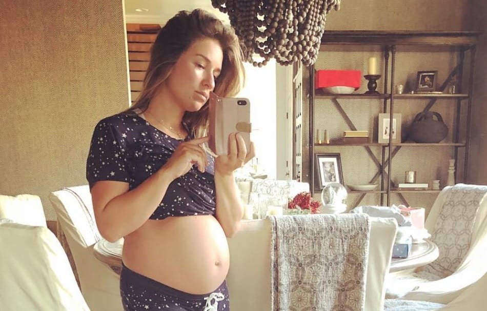 Jessie James Decker’s third trimester woes are so relatable