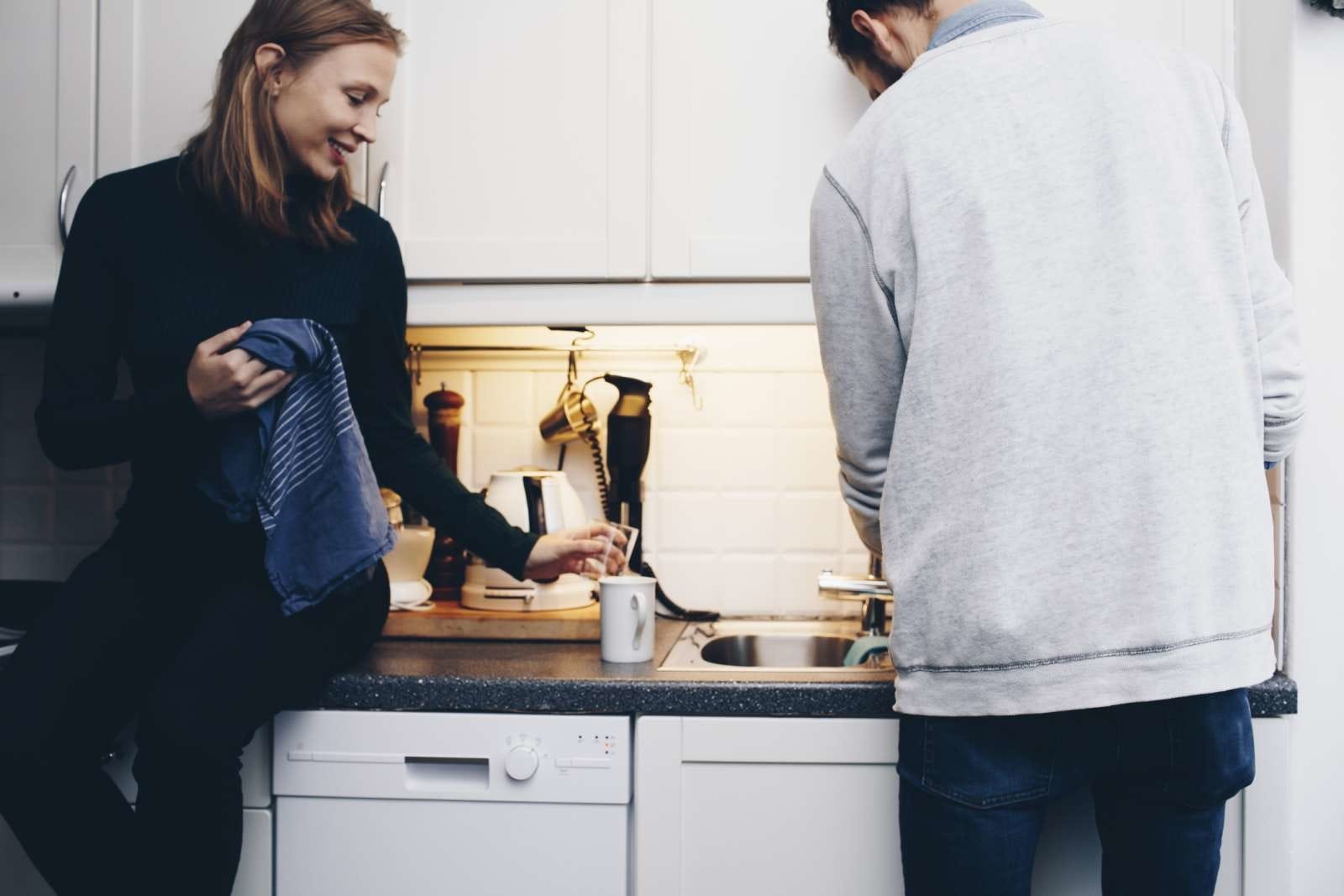 For a happier marriage, consider who does the dishes, says new study