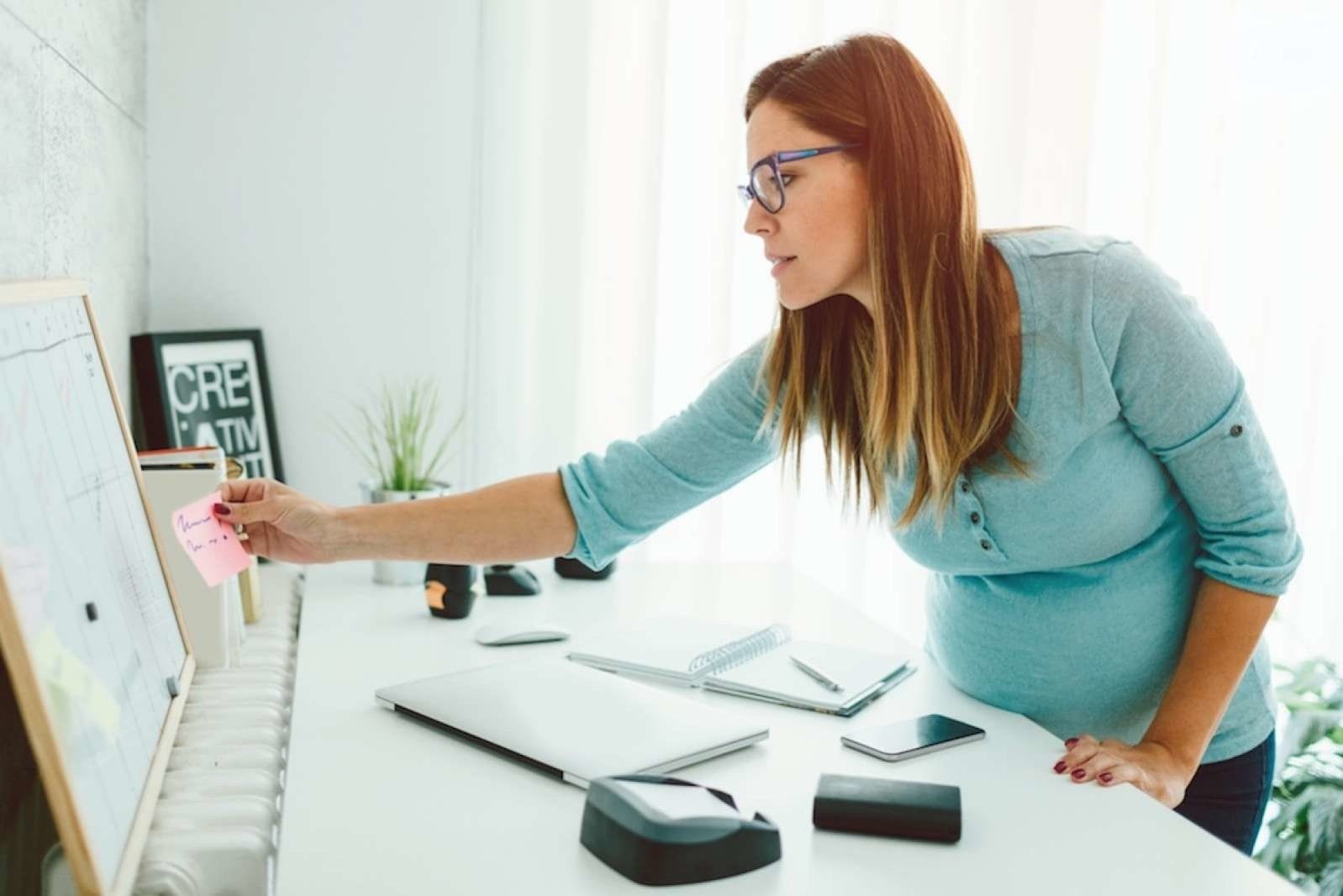 New report sheds light on how a mother’s age affects the gender pay gap