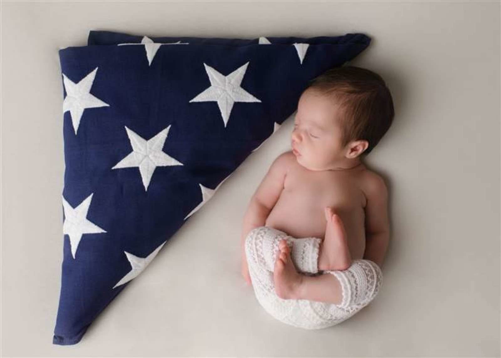 Touching newborn photoshoot honoring fallen military dad goes viral