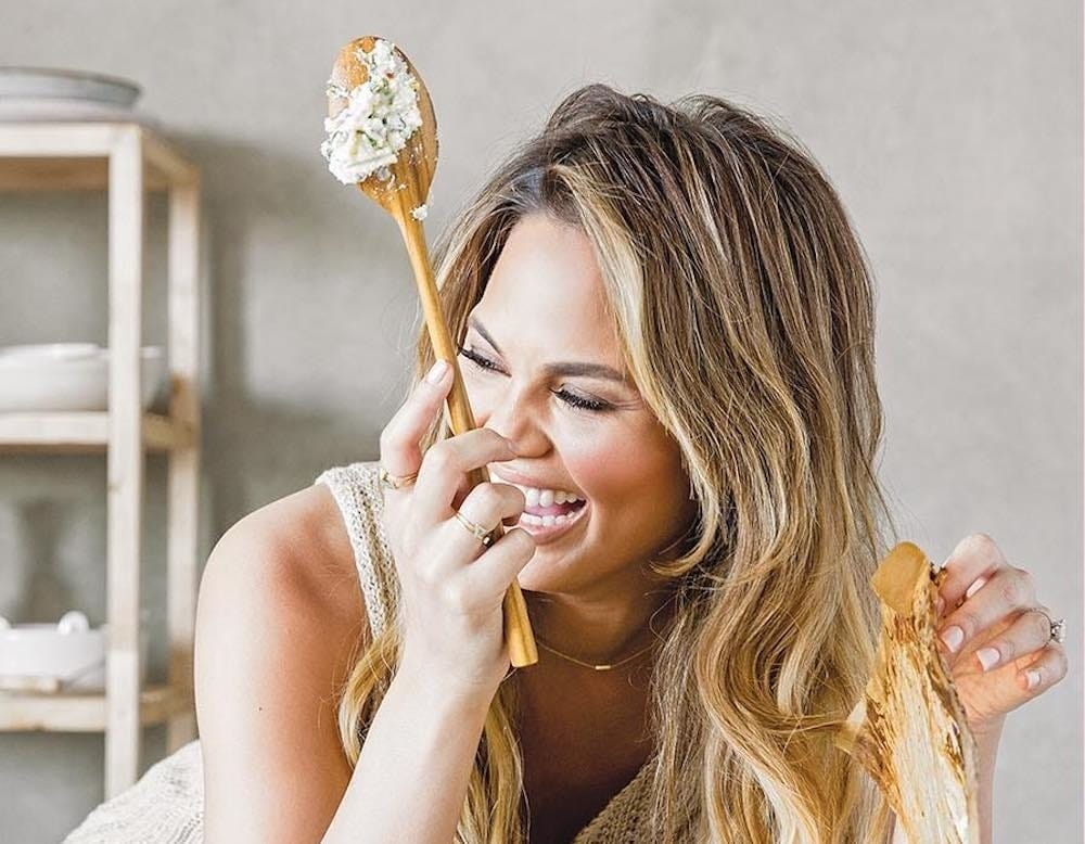 Chrissy Teigen wants a quick way to cook family meals—and parents everywhere can relate chrissy teigen is introducing the world to the magic of sheet pan meals featured - Motherly