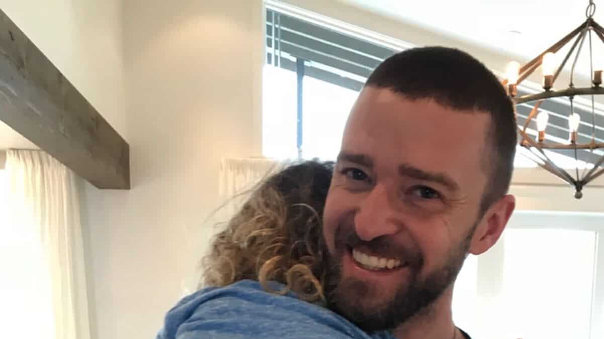 6 celebrity Father’s Day pictures that melt our hearts father carrying his child