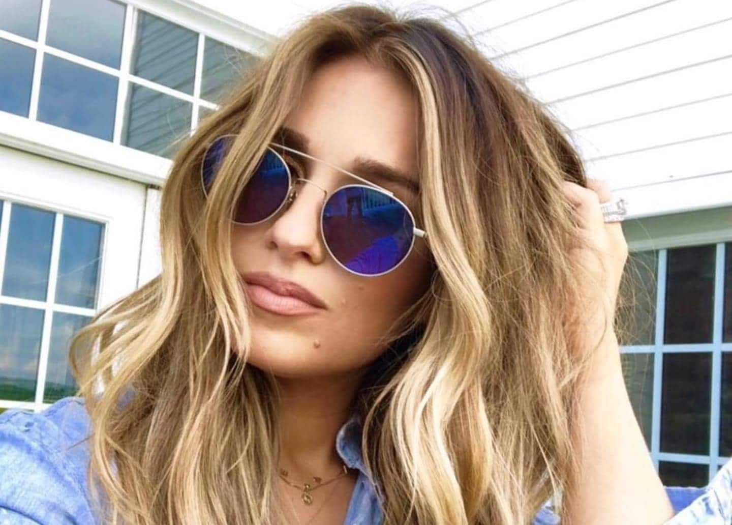 Jessie James Decker’s honest breastfeeding story shows the reality of #momlife Jesse James Decker