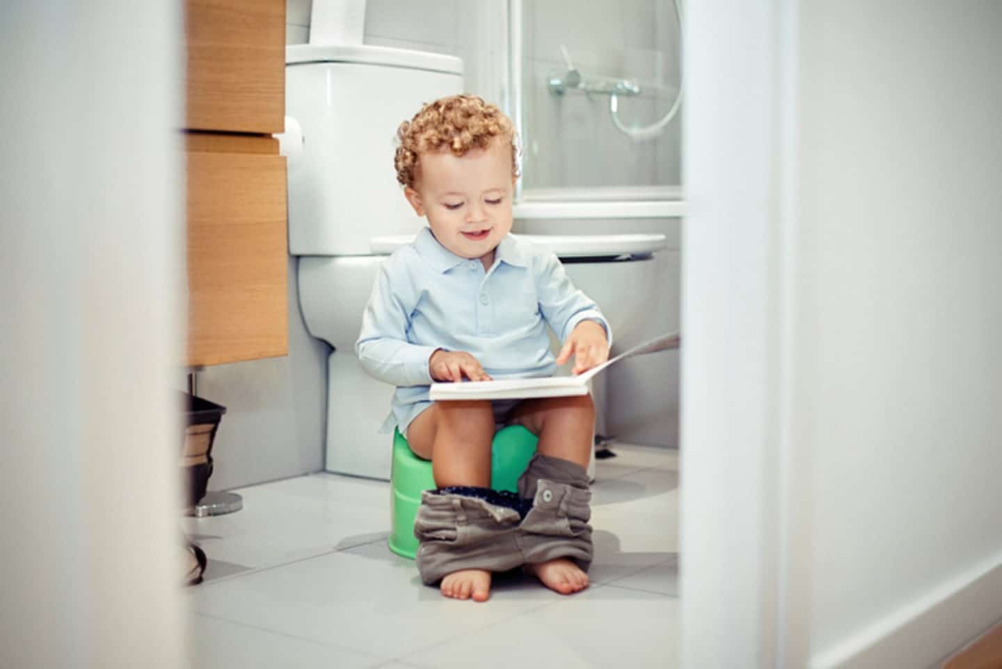 Rock potty training: 5 important things to know before you start toddler reading while potty training