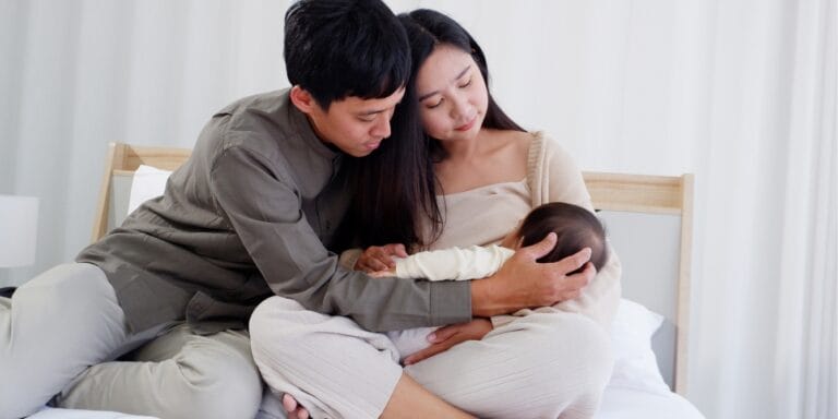Partners who do this one (simple) thing can improve moms’ breastfeeding rates woman breastfeeding partner support