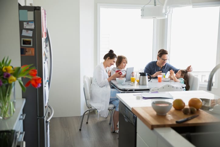4 ways to bring calm to a chaotic home, mama