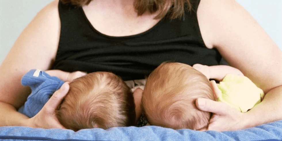 7 tips for breastfeeding twins mom breastfeeding twins
