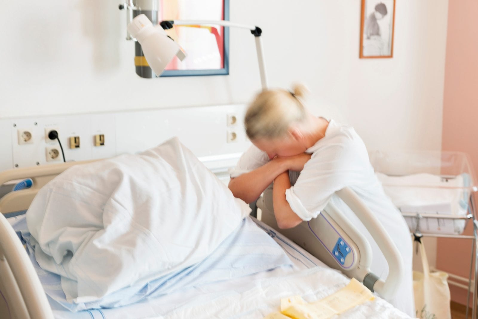 You no longer have to delay early pushing during labor, says new study