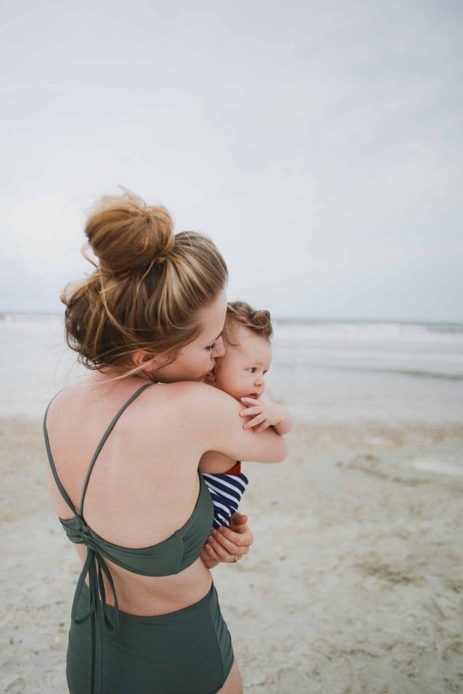 It takes 6 months for new moms to adjust to motherhood, new study reveals