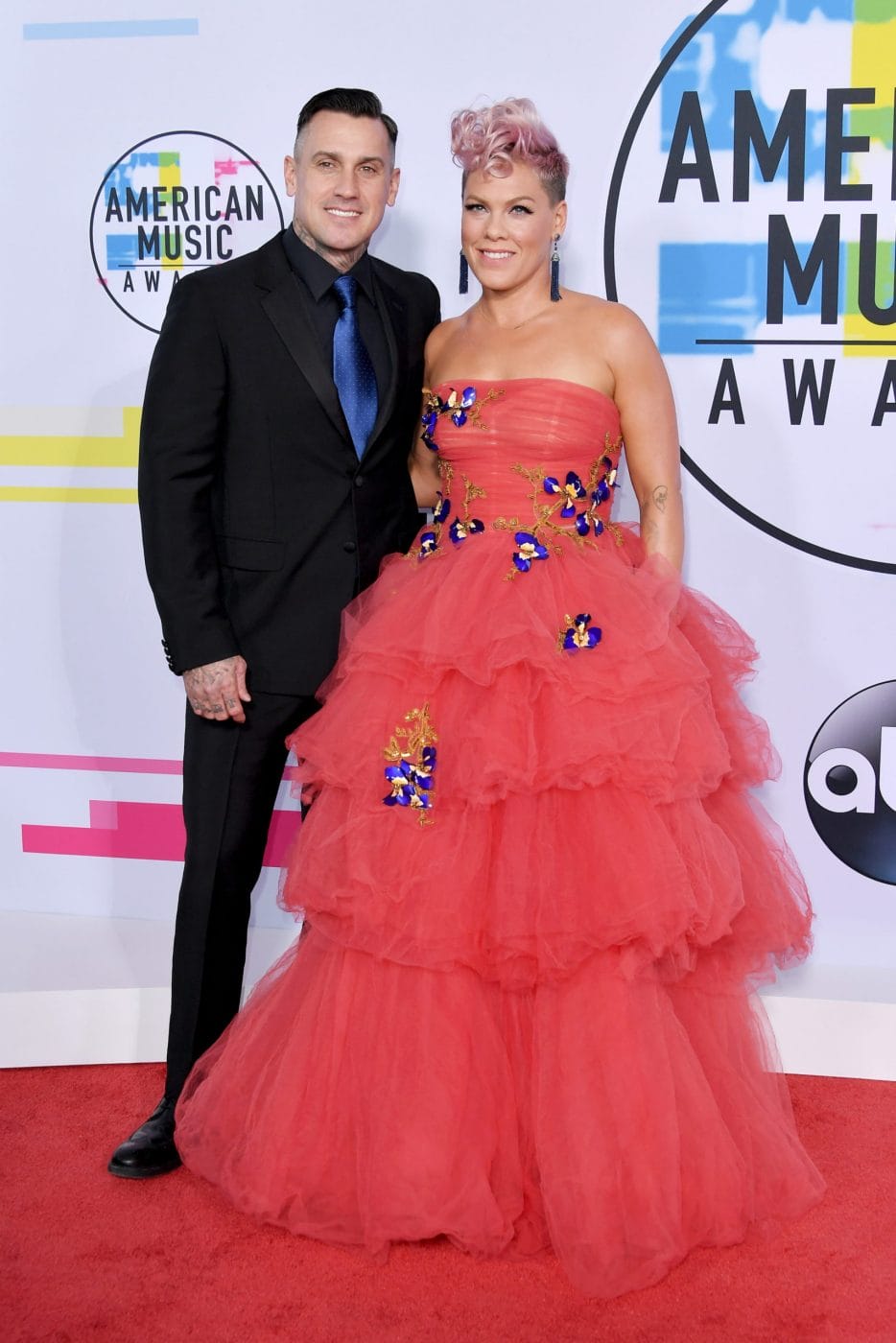 Pink defends husband Carey Hart’s parenting skills—but she shouldn’t have to