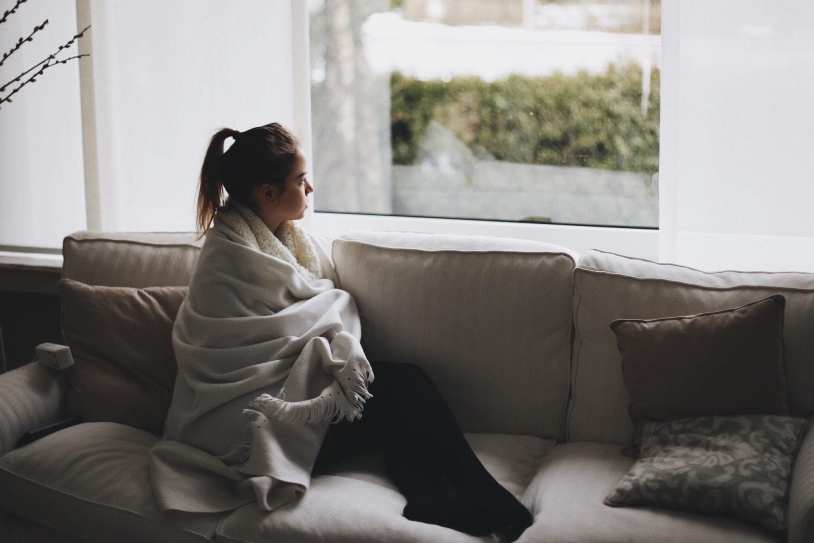 Seasonal affective disorder is real—8 ways to feel better, mama