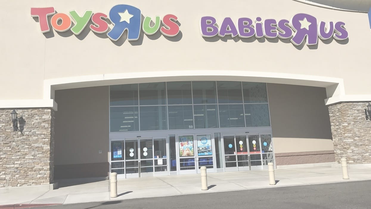 Toys ‘R’ Us is planning a major comeback for the US toys r us is planning a big come back in the usa featured - Motherly