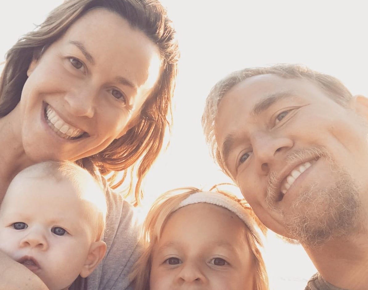 Alanis Morissette is so honest about pregnancy at 45 + postpartum depression