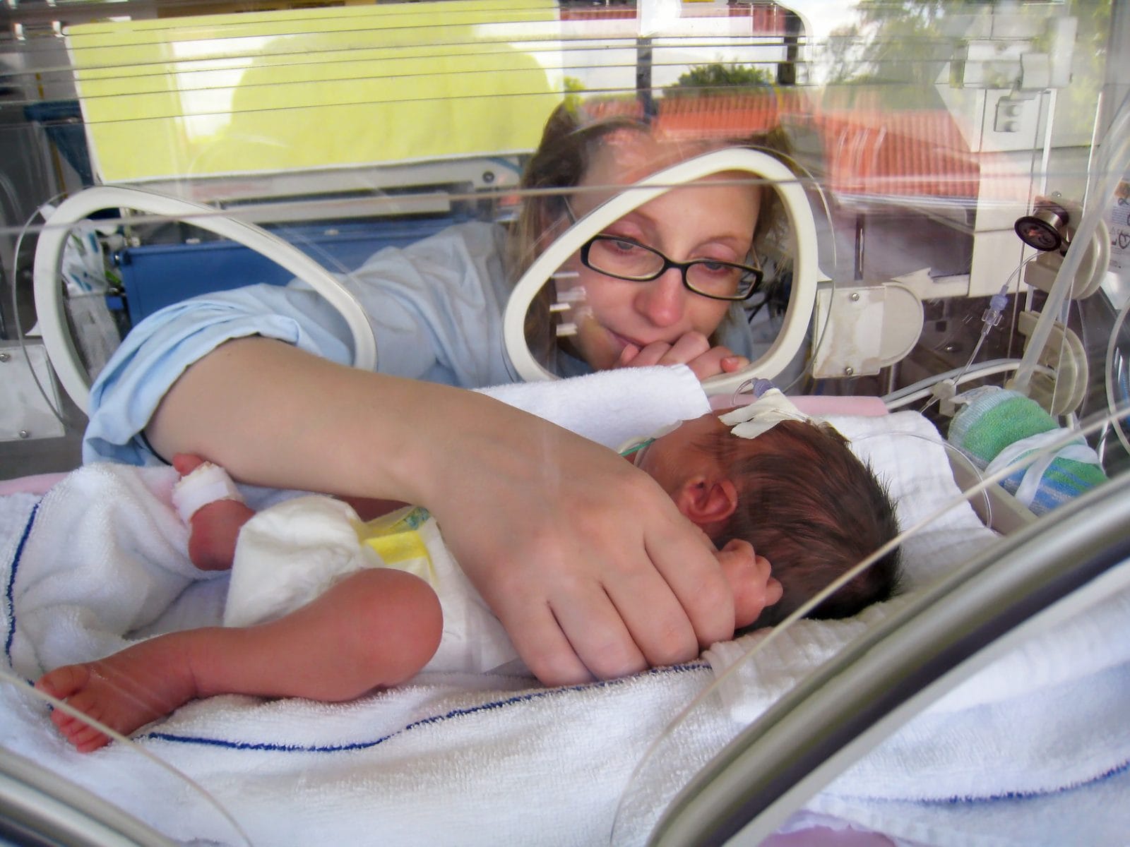Why more moms need to share the #unspokenstories of their premature births