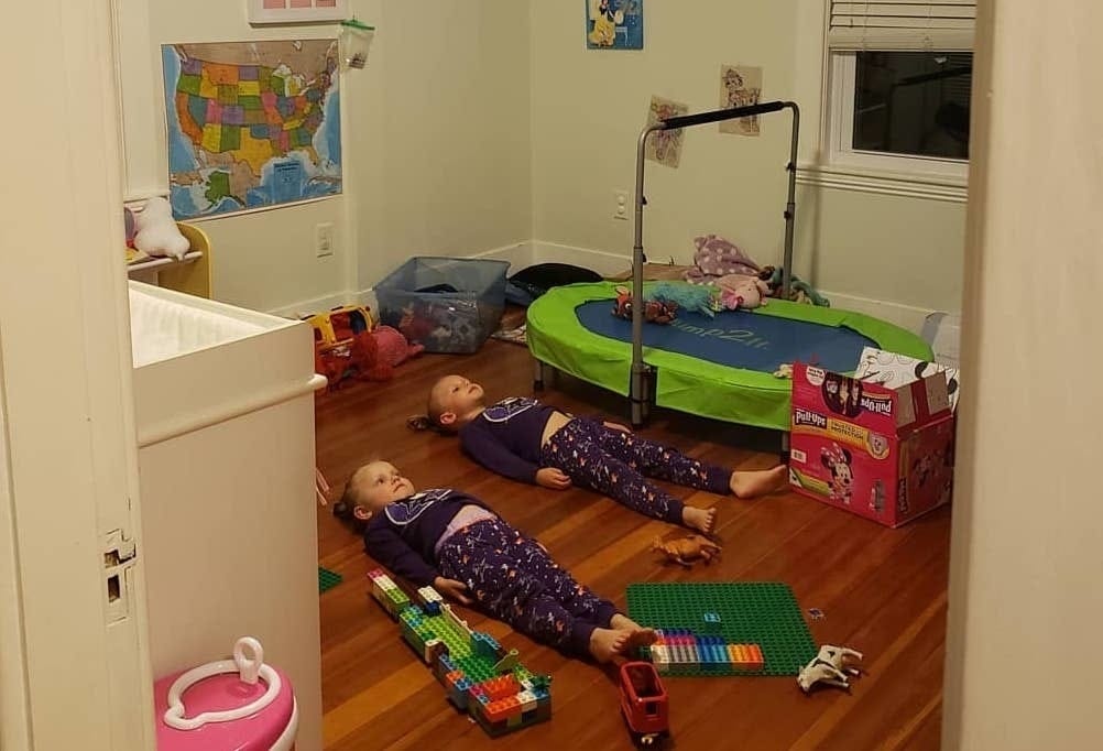 What went viral this week: Glow in the dark pajamas + a beautiful blended family