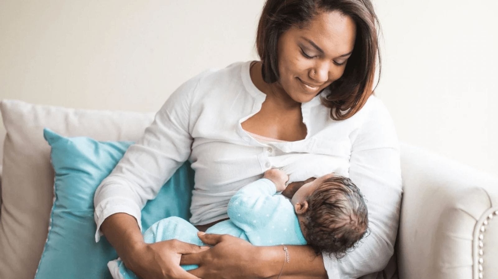 13 breastfeeding products our editors can’t live without mom breastfeeding baby