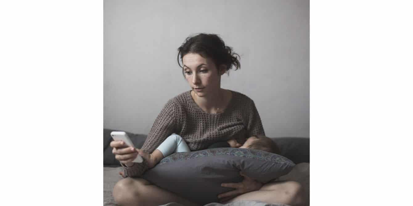 Liz on having postpartum depression a second time liz with baby- postpartum depression
