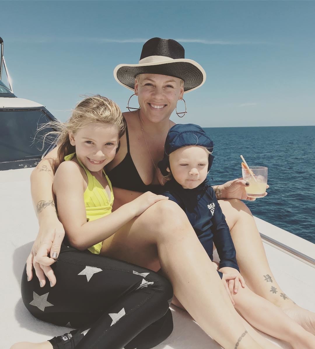 Pink donates $500,000 to help Australia ❤️