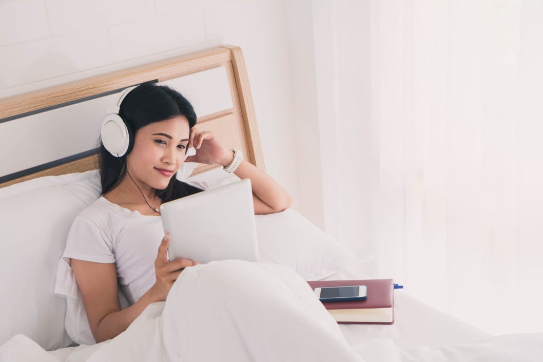 Becoming Mama: A Pregnancy and Birth Podcast by Motherly