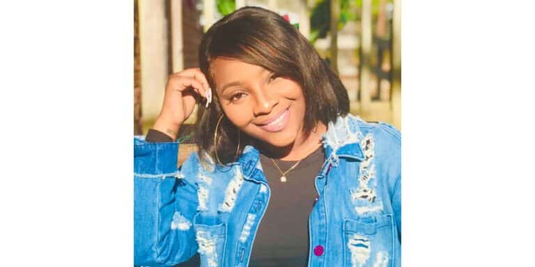 Kayla on finally admitting she suffered from postpartum depression girl smiling for picture