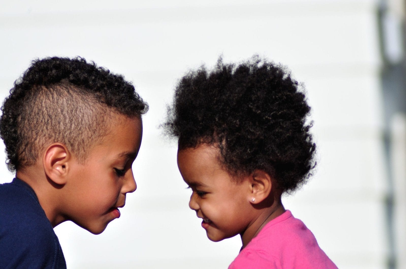 How to help kids make friends, according to an expert