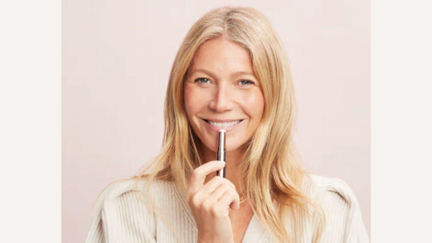 I tried the goop lip balm with a waitlist of thousands and spoiler alert—it’s worth the wait Gweneth Paltrow using Goop Lip Balm