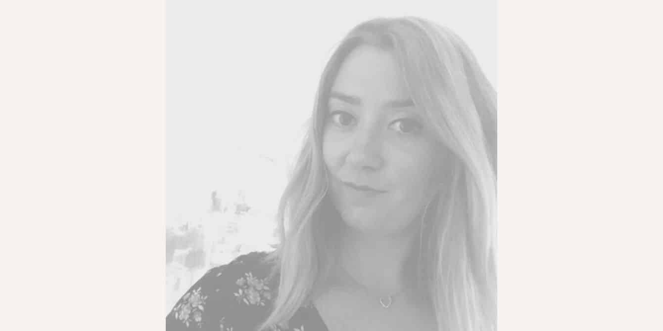 Holly on postpartum depression and how she believed her baby was better off without her selfie of a woman - essay on believing her baby would be better off without her
