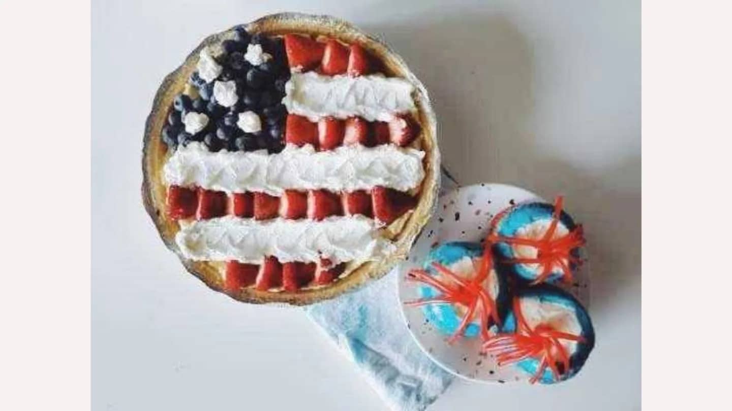 Simple & stunning Fourth of July desserts to make with your kids 4th of July themed pie and cupcakes