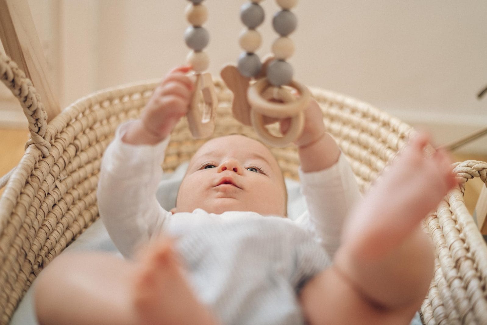 6 stylish mobiles that will complete your baby’s nursery