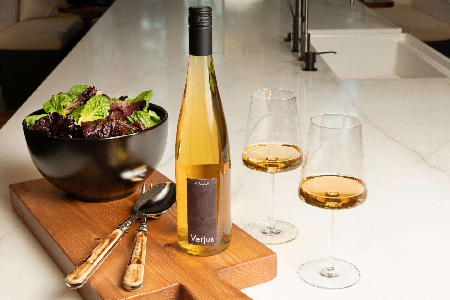 11 non-alcoholic drinks that are just as sophisticated as a glass of wine best non-alcoholic drinks