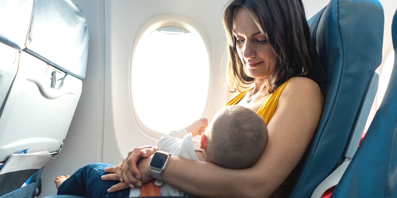 Mom says she was ‘humiliated’ by a flight attendant because of her daughter’s dirty diaper Mom flying with baby on airplane