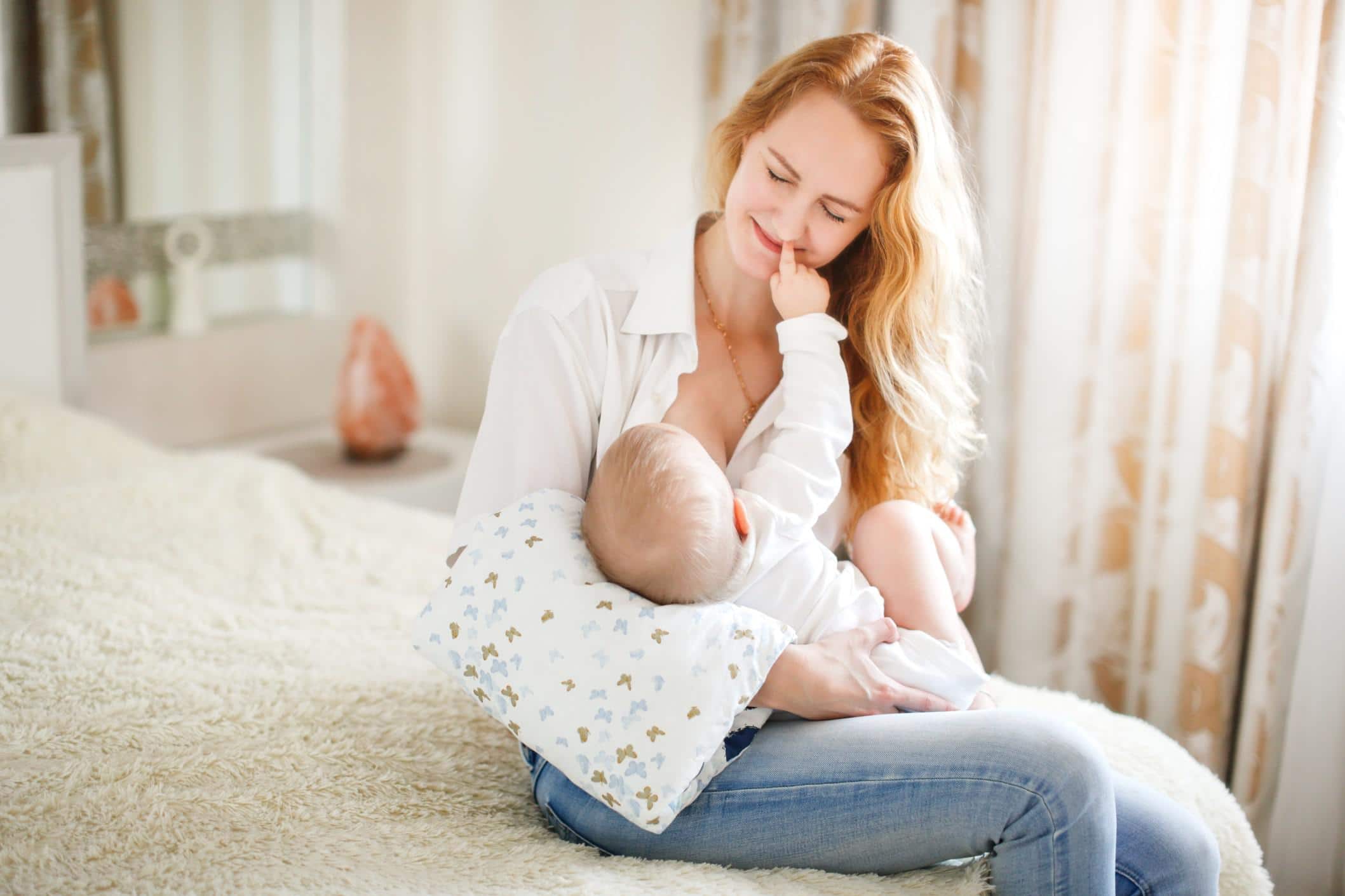 10-month-old baby feeding schedule & expert advice mom breastfeeding baby - 10-month-old baby feeding schedule