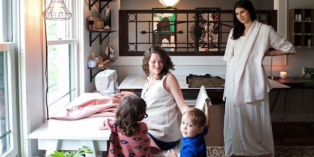 Working Moms: General Public Goods