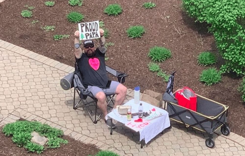 This husband set up ‘date nights’ outside his wife’s hospital window