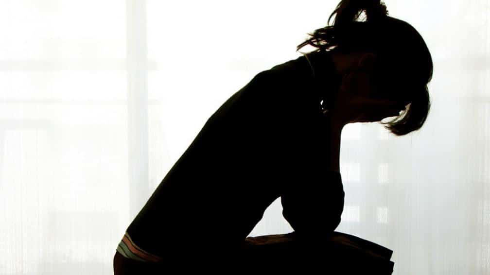 Talking to a Friend About Her Infertility Woman sitting down