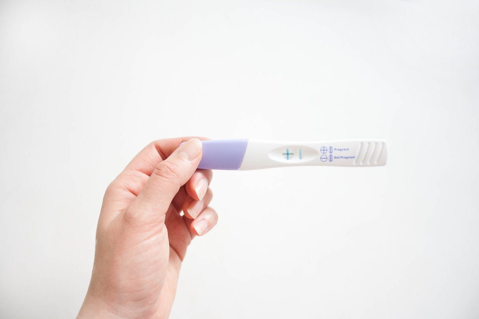 Congrats—you’re pregnant! 10 fun ways to share the news with your partner