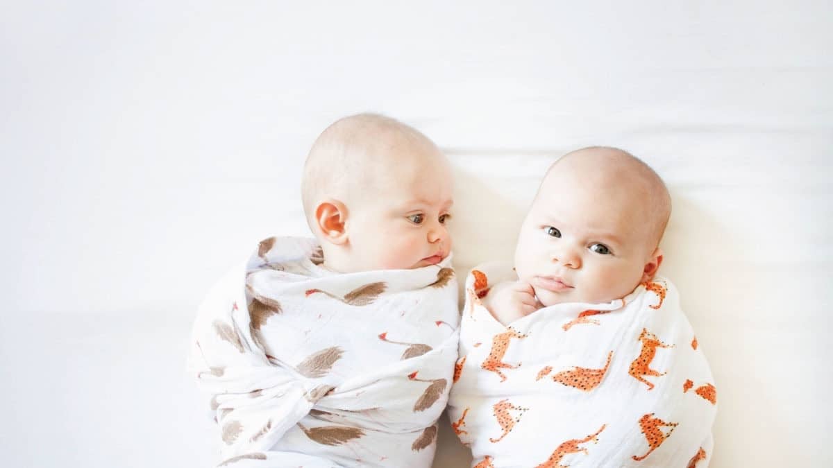 5 ways to use your swaddle blanket