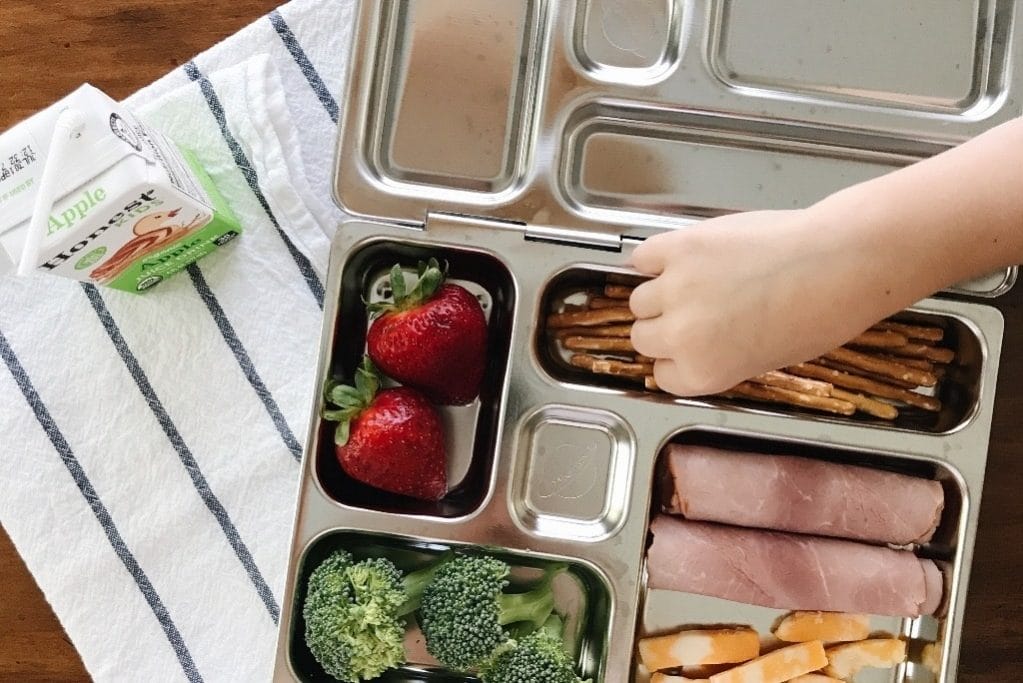 Cut down on crazy mornings—8 pain-free tips for packing school lunches
