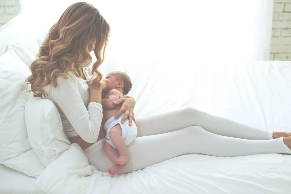 4 experts on the 1 piece of breastfeeding advice new moms need to know