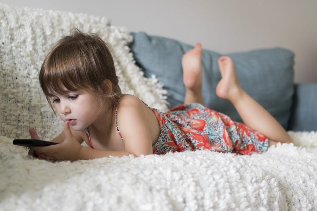 Small kids are spending 10x more time in front of small screens origin 3881 - Motherly