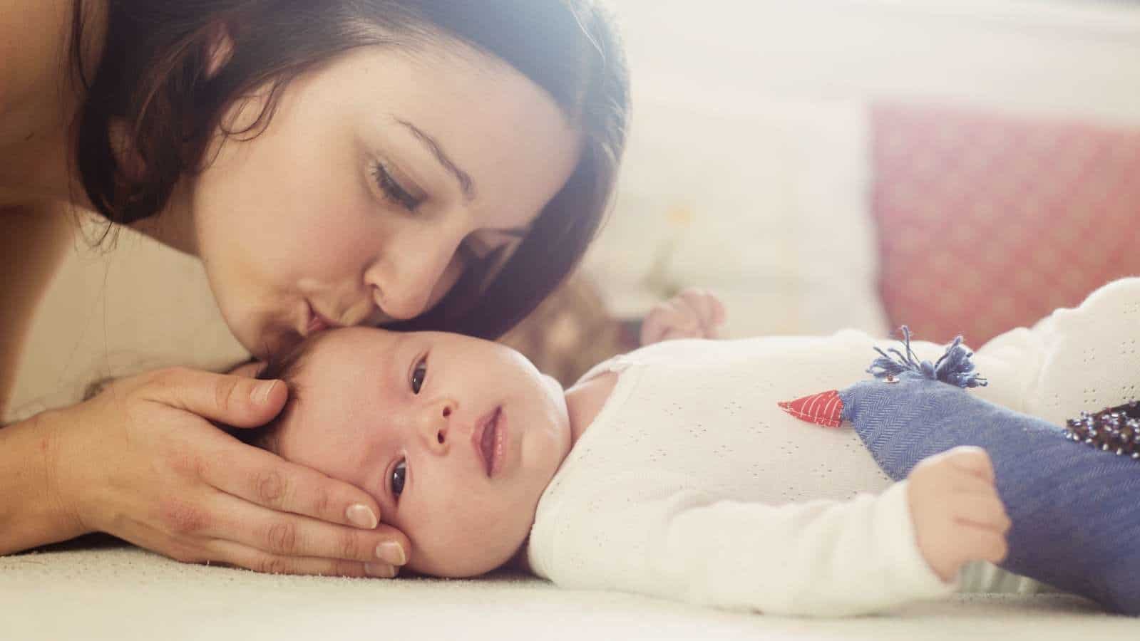 To the mama trying to feed her baby the best way she knows how