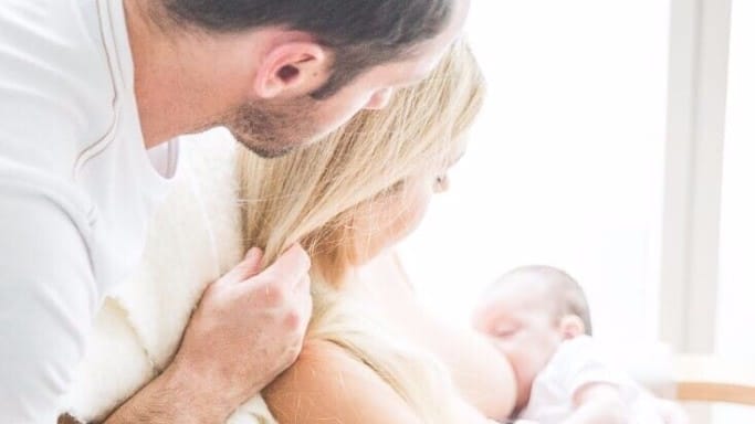7 real ways husbands can support (and thank!) their breastfeeding wives