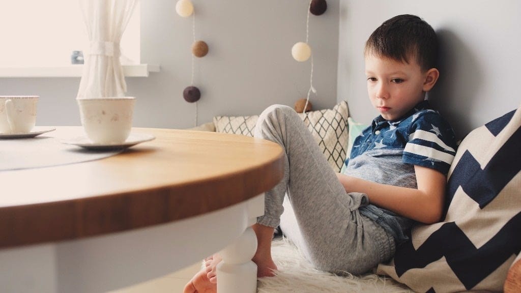 How to soothe your anxious child—and yourself, mama