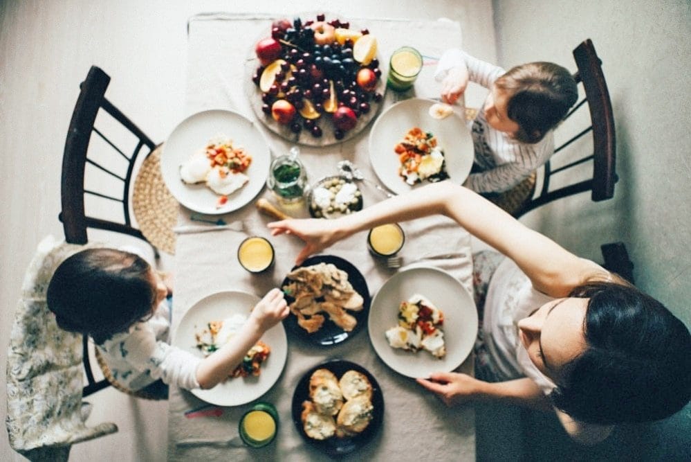Family dinners create healthier, happier kids—studies prove it