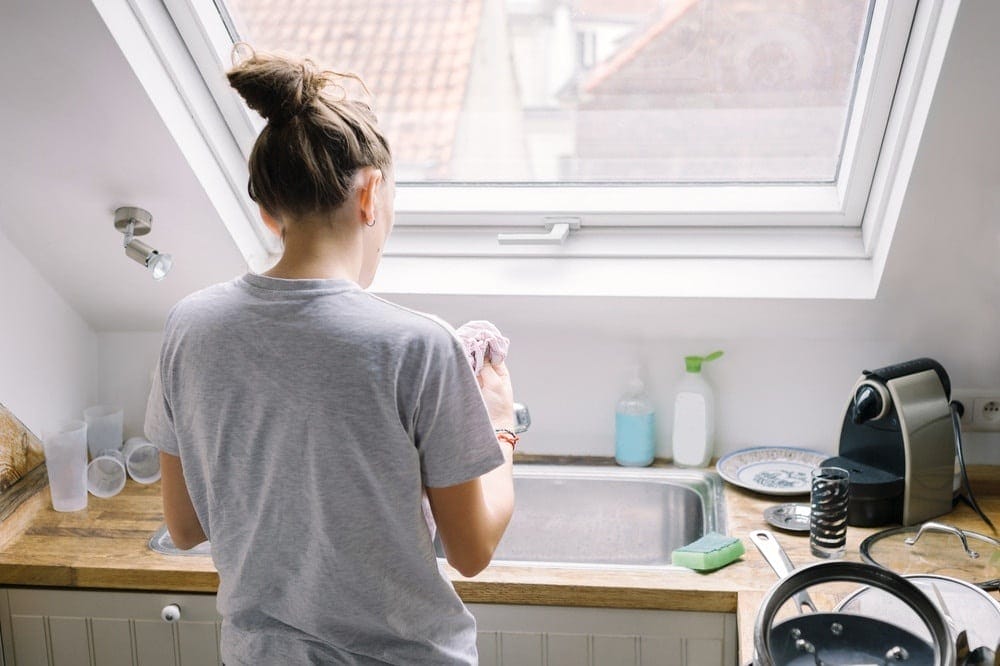 Hire the housekeeper: 6 reasons moms shouldn’t feel guilty about hiring help