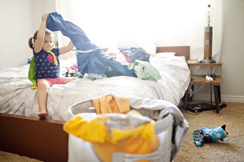 What it’s *really* like trying to clean with kids around Cleaning with Kids
