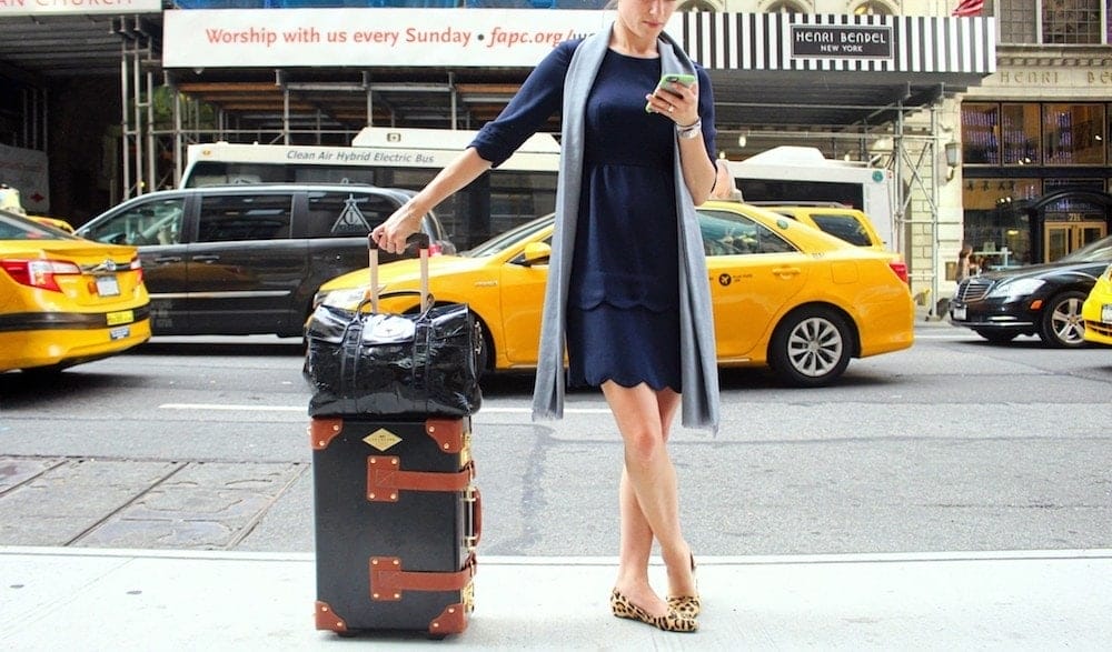 What this breastfeeding mama wants you to know about pumping + traveling