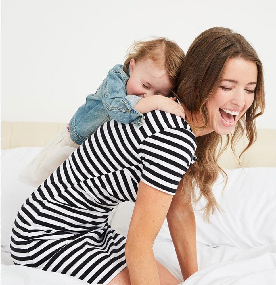 Hey mama, Old Navy’s having an amazing sale right now (items start at $5!)