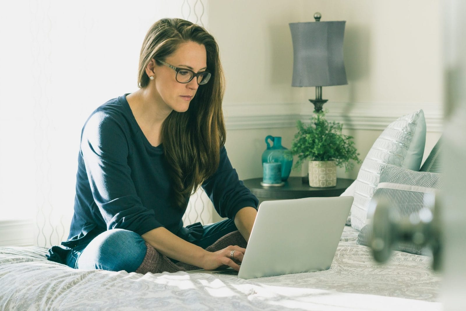 How to handle student loans while on maternity leave