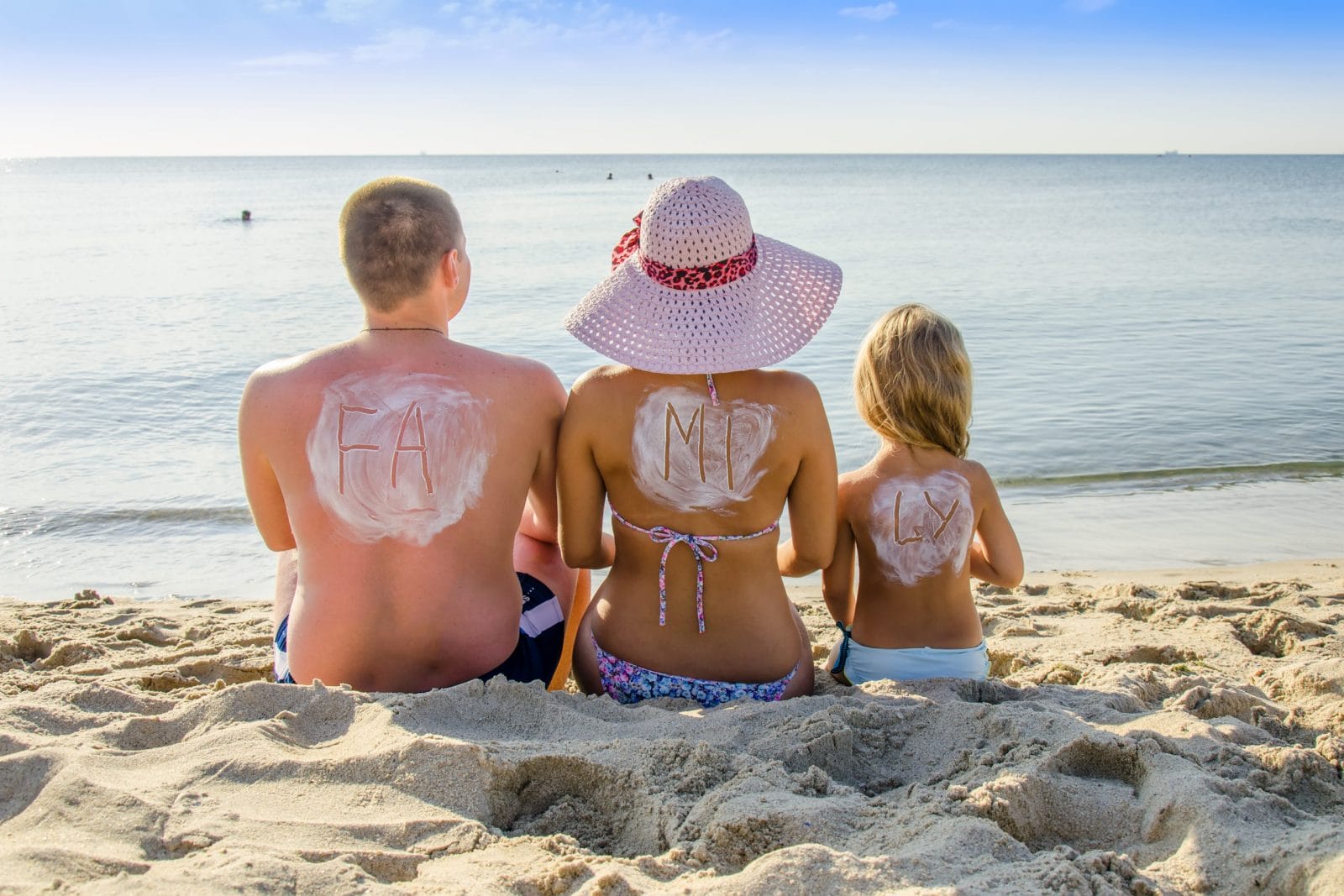 Save on winter vacations by booking flights now, travel experts say ✈️